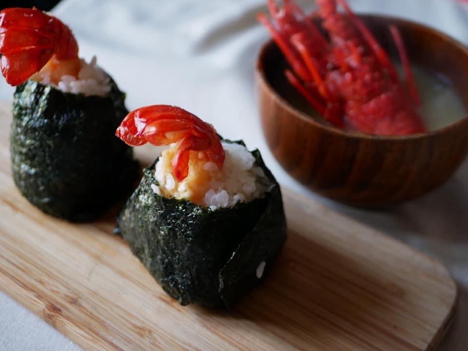 活け締め熟成イセエビのお料理
